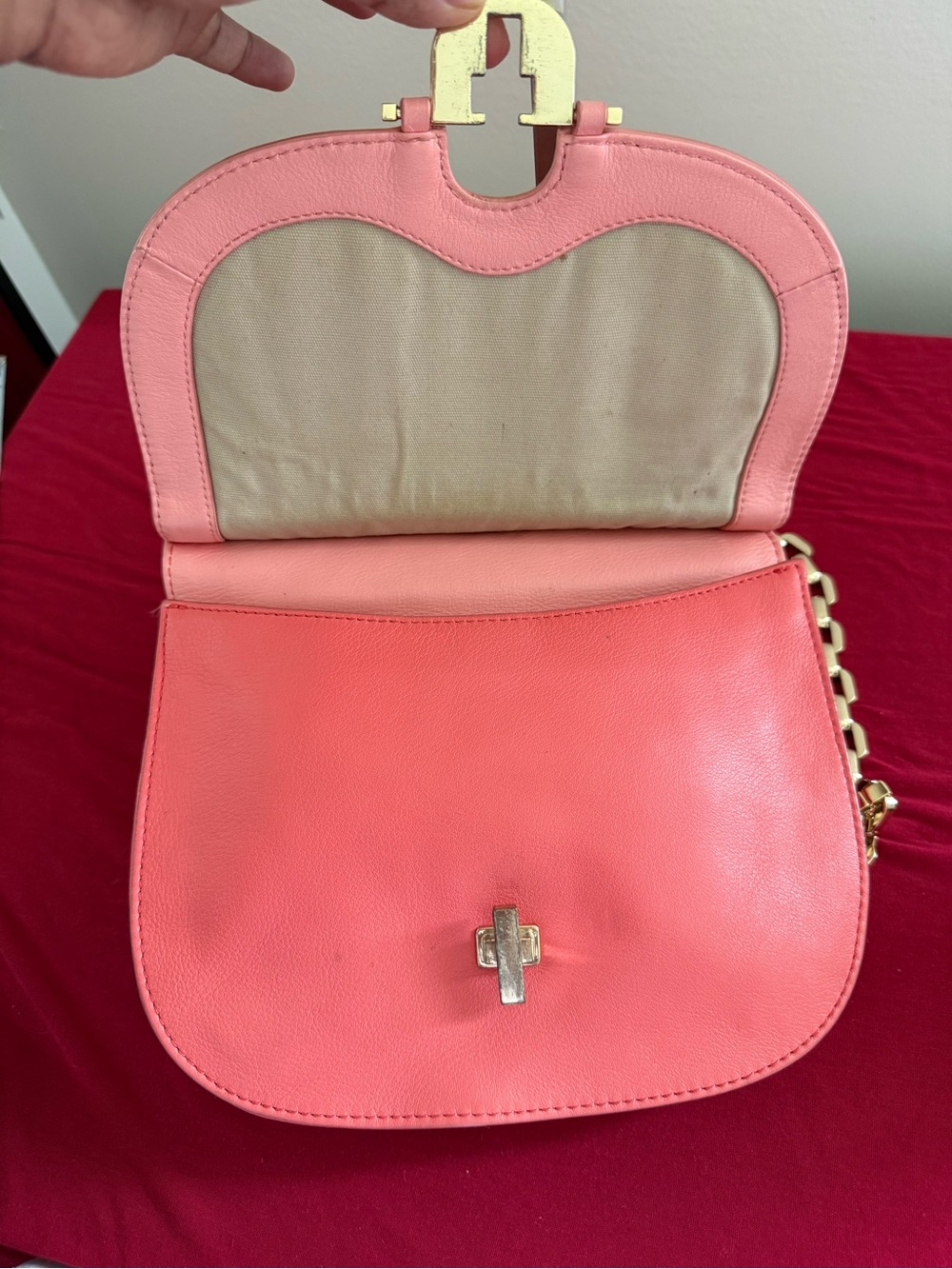 Tory Burch Pink Leather Shoulder Bag with Gold Chain Strap - Picture 3 of 14